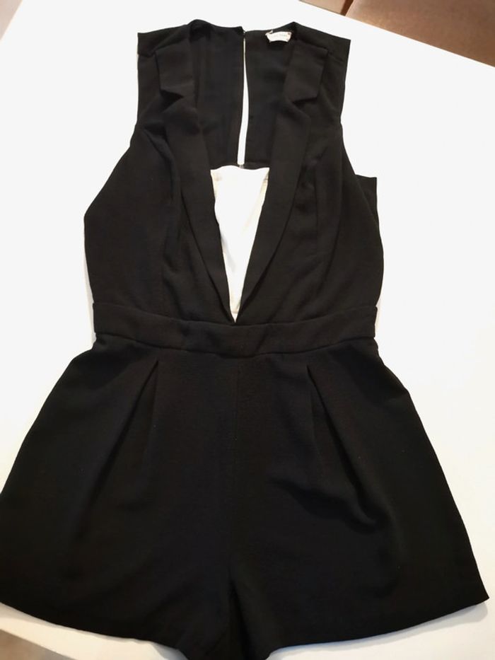 Combishort noire et blanche neuve