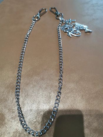 Chaîne de pantalon tendance modèle Égypte