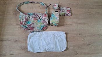 Sac à langer et ses accessoires TBE Vert Baudet