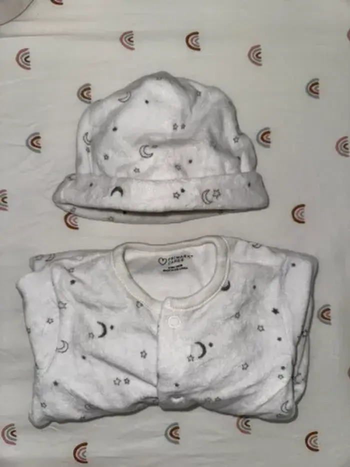 Pyjama + bonnet