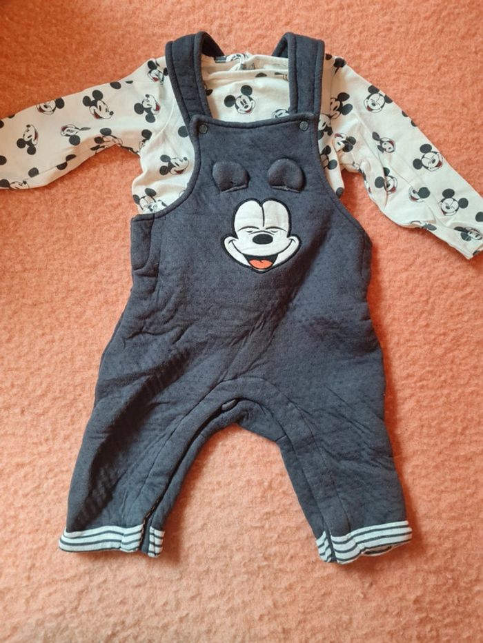 Ensemble mickey 12 mois