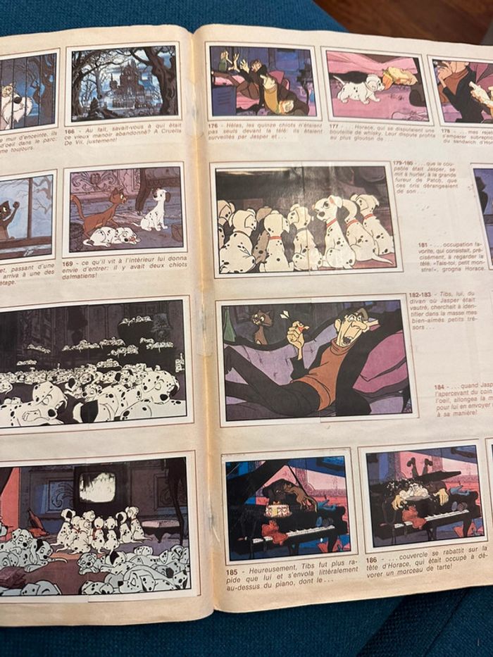 Album Panini complet Disney Les 101 dalmatiens stickers autocollants collection livre - photo numéro 8