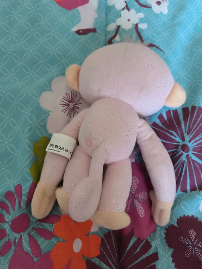 Peluche parlante. Fingerlings - photo numéro 3
