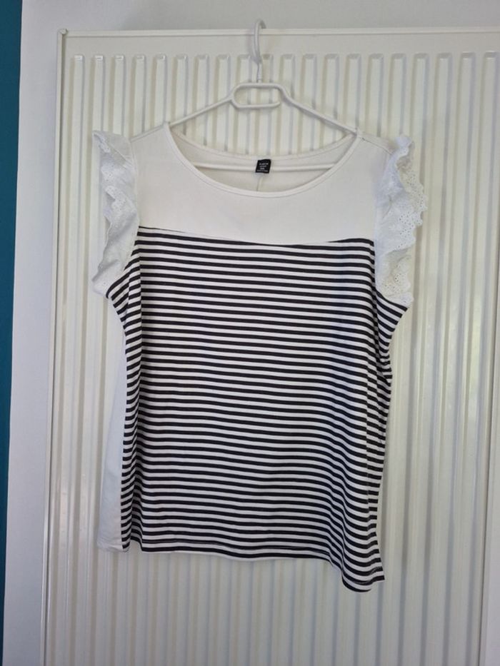 Tee-shirt manches brodées