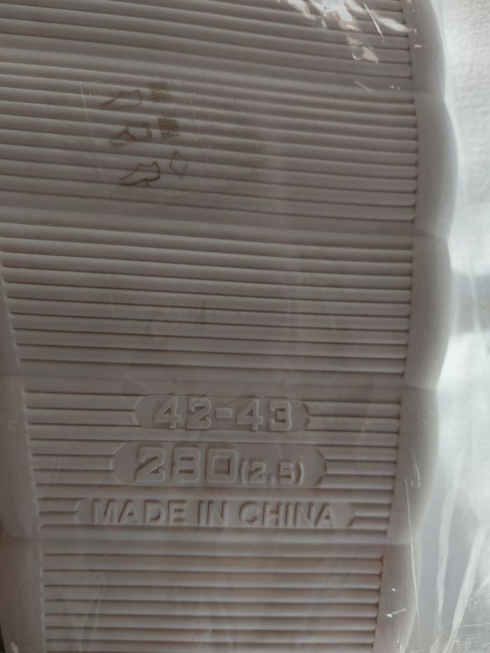 Pantoufles - photo numéro 5