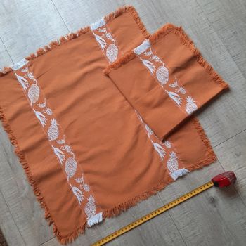 Lot de 2 serviettes de tables vintage