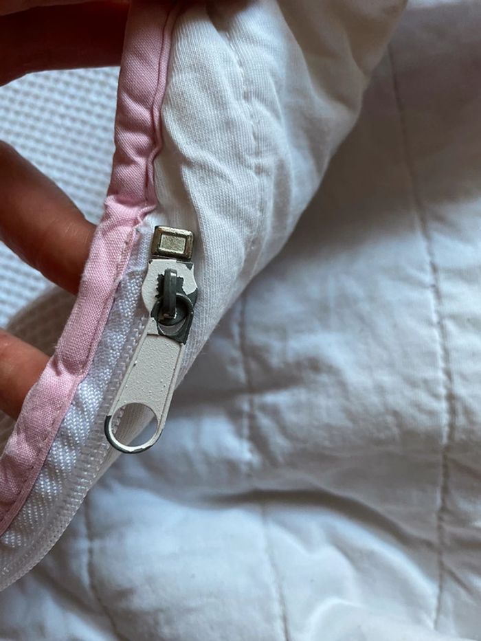 Belle gigoteuse blanche et rose T. 6 mois fille TBE - photo numéro 8