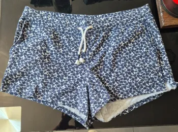 Short fleuri