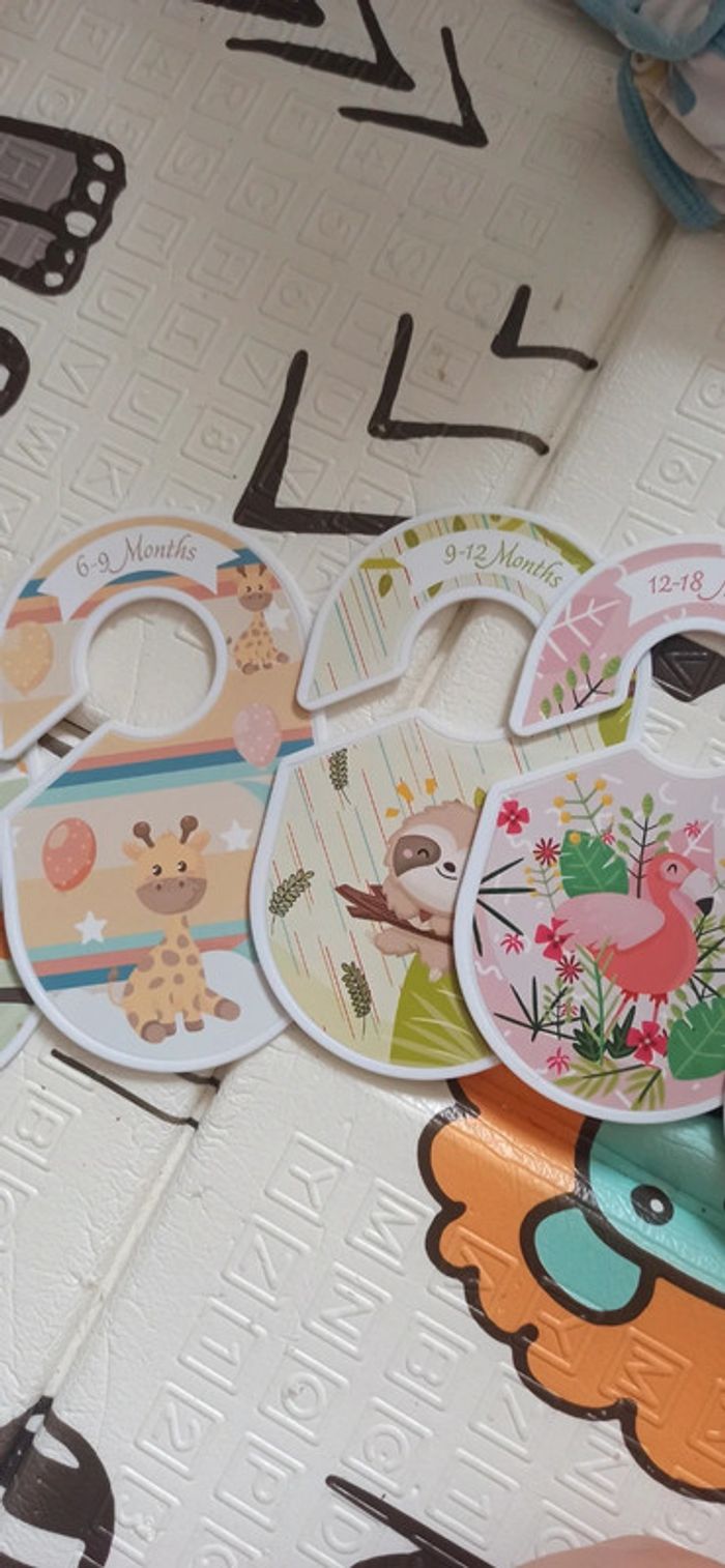 Organisation pour vêtements bébé - photo numéro 3