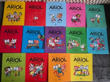Lots de 14 livres ariol 8€ l’uniter