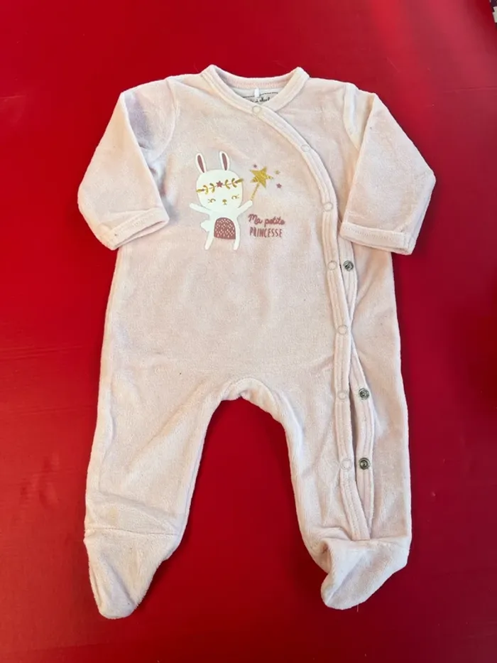 Pyjama 1 mois - photo numéro 2