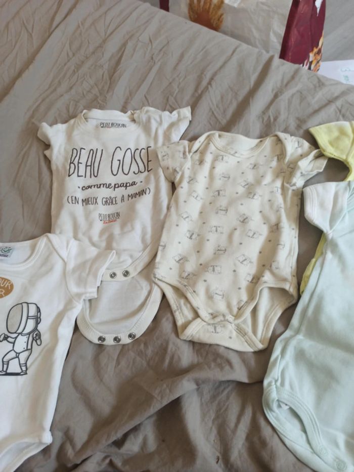 Lot de 5 bodies 3 mois - photo numéro 2