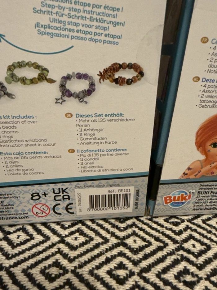 Buki - Lot de 2 coffrets créatifs 6 Bracelets breloques BE101 + Tatouages pailletés - photo numéro 3