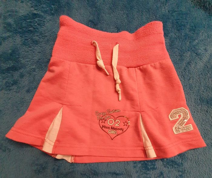 Ensemble T-shirt et jupe - photo numéro 2