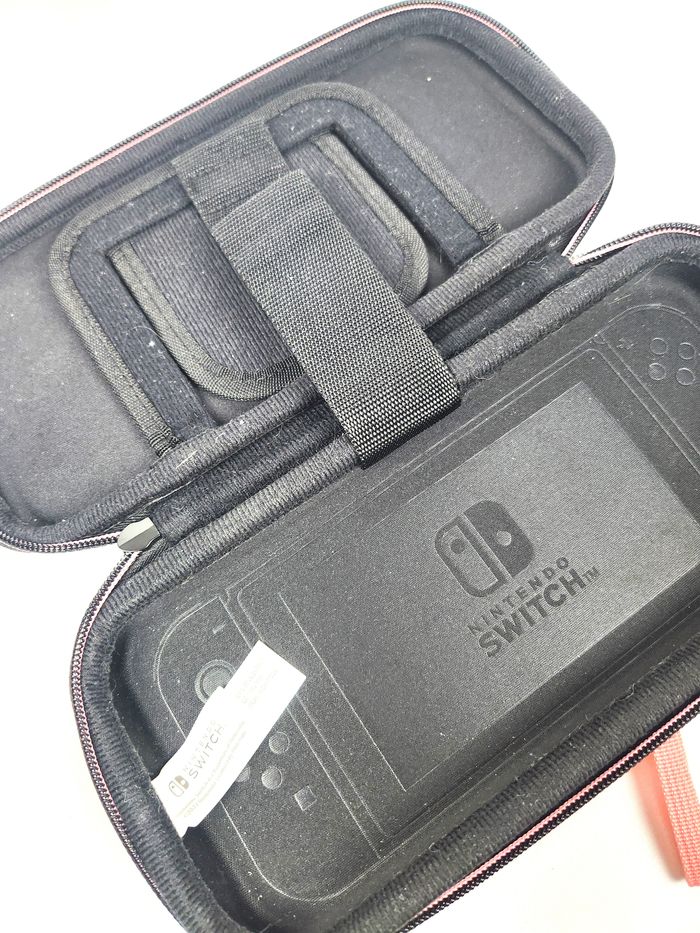 Étui de Transport Nintendo Switch PDP Slim Deluxe - Princesse Peach Rose & Bleu - photo numéro 5