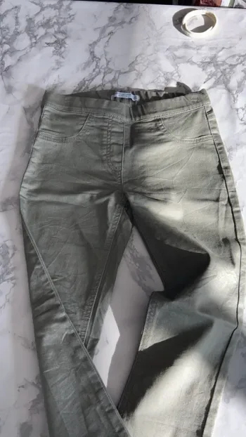 Pantalon taille 12 ans