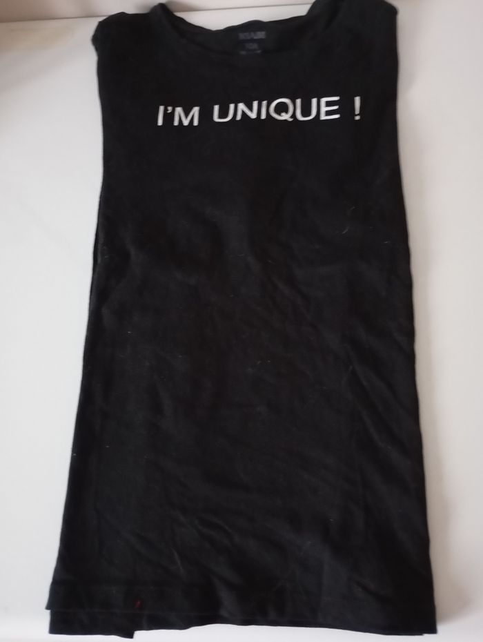 Tee-shirt noir ,10 ans ,manches longues,coton ,écriture blanche. Kiabi . État neuf. - photo numéro 10