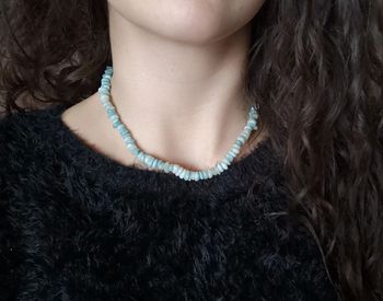 Collier a perles bleues