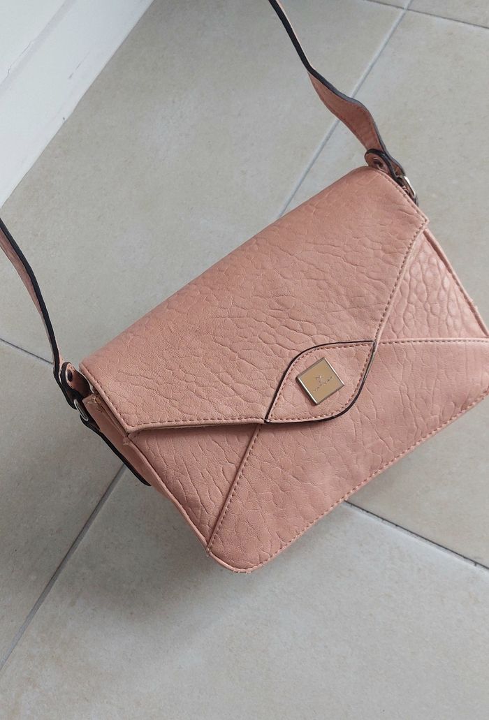 Sac en bandoulière rose - photo numéro 4