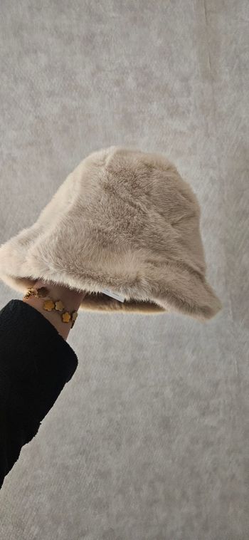 Bonnet Pierre Cardin