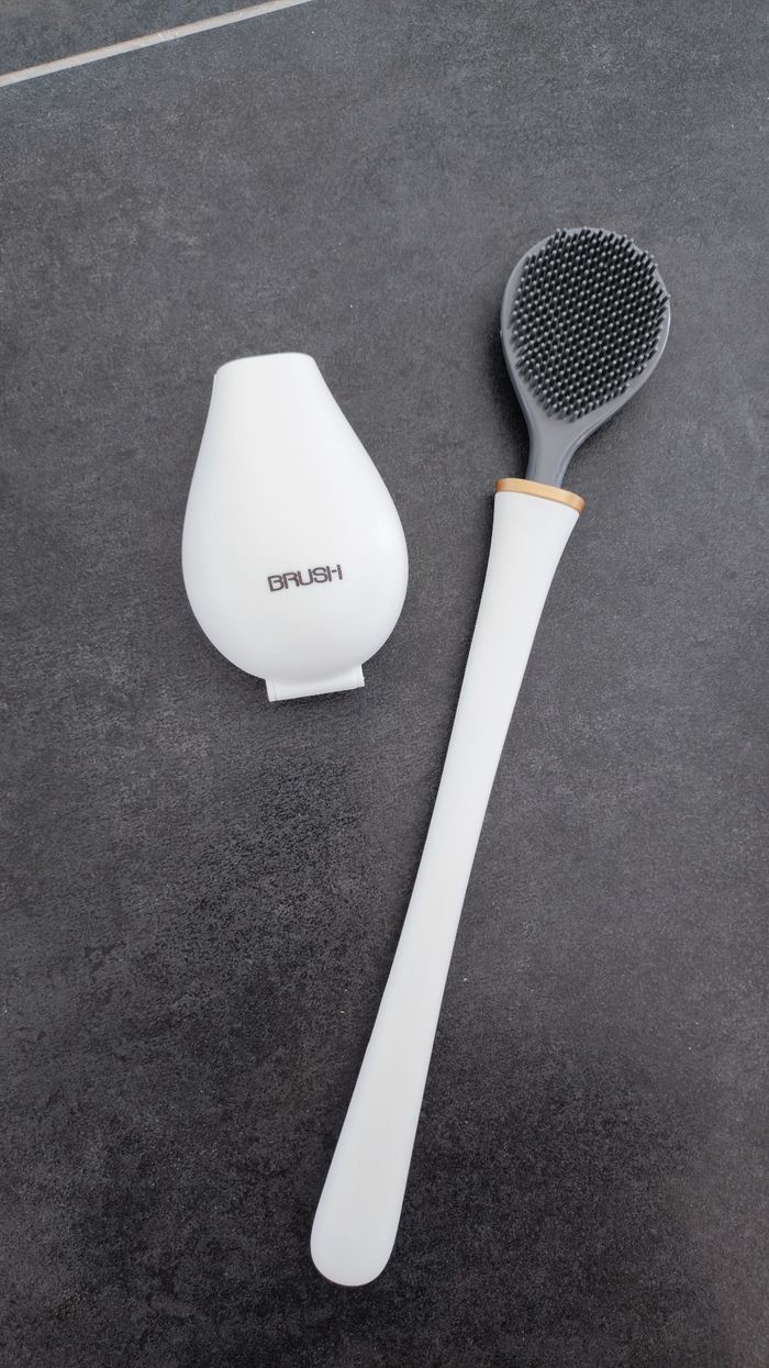 Brosse murale silicone