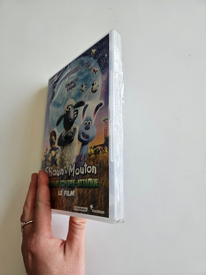 DVD Shaun le Mouton – La ferme contre-attaque – Neuf sous blister - photo numéro 3