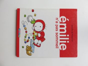 Album jeunesse 3-6 ans : Emilie n'a pas de sommeil (Domitille de Pressensé)
