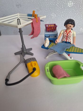 Figurine Playmobil famille Buanderie