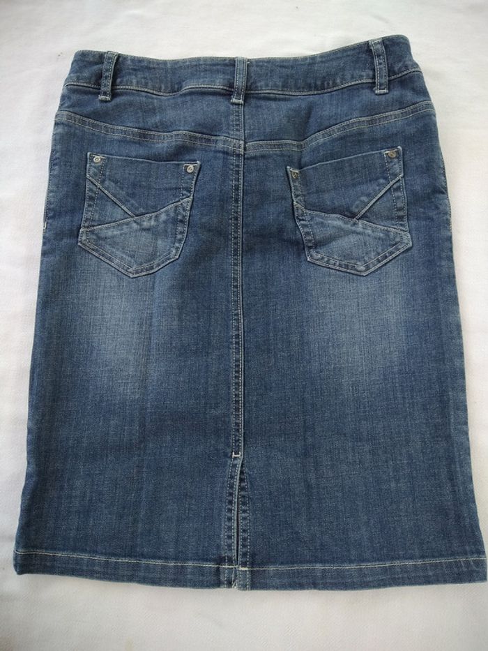 Jupe droite en jean - photo numéro 4