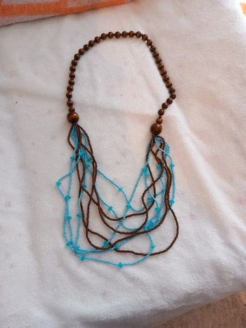 👧collier perle bois tour du cou