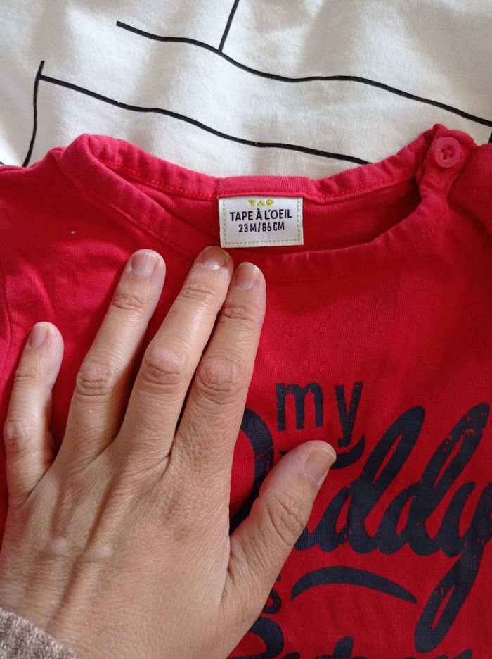 Tee shirt message rouge tape a l oeil - photo numéro 2