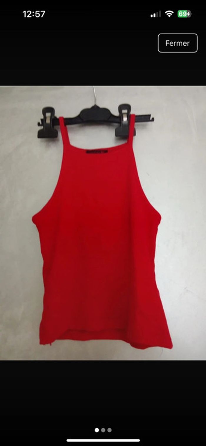 Top rouge