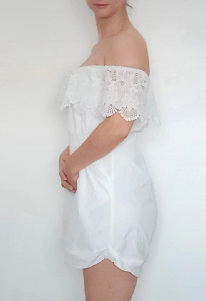 Combishort blanches épaules nues volantée crochet 40 - photo numéro 5