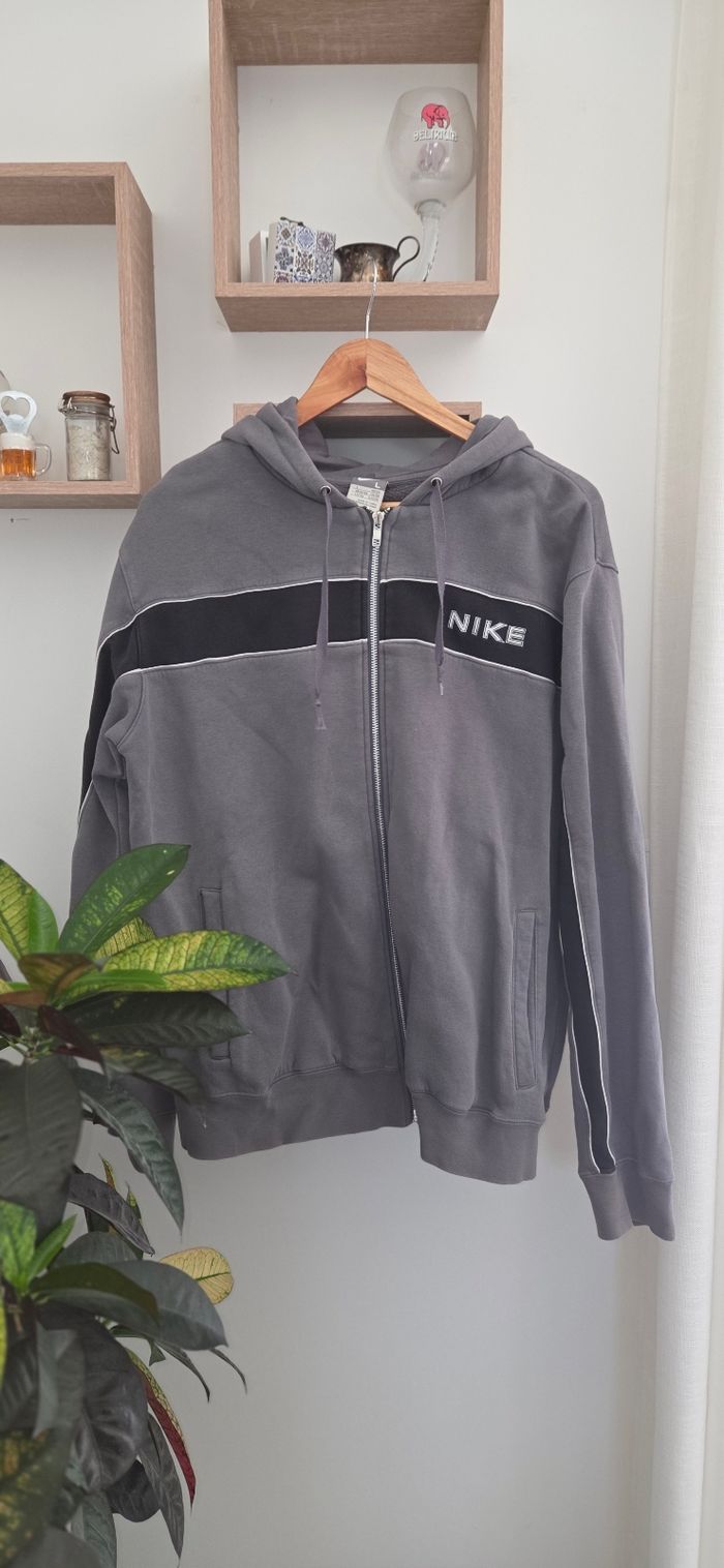 Veste beSweat a capuche  zippé NIKE taille L