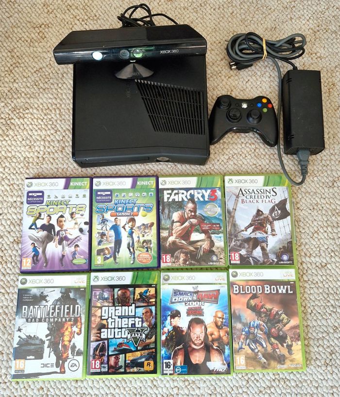 Lot Console XBOX 360 250go + 1 Manette Officielle + Caméra Kinect & 8 Jeux