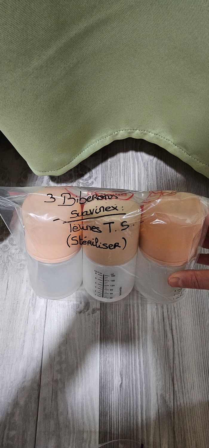 Lot suavinex - photo numéro 2