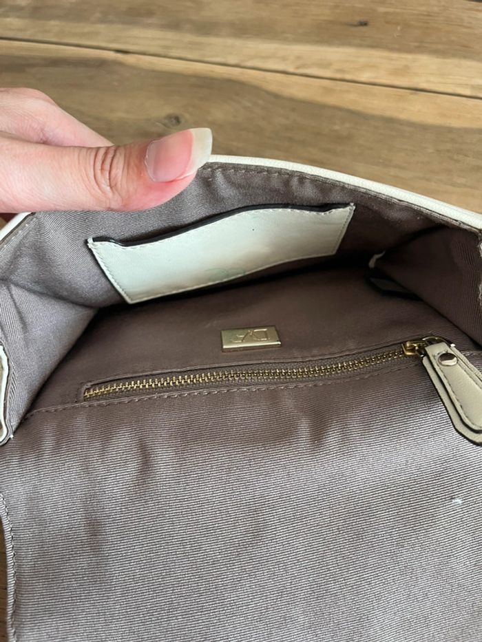 Petit sac à bandoulière en cuir Diane Von Fürstenberg - photo numéro 4