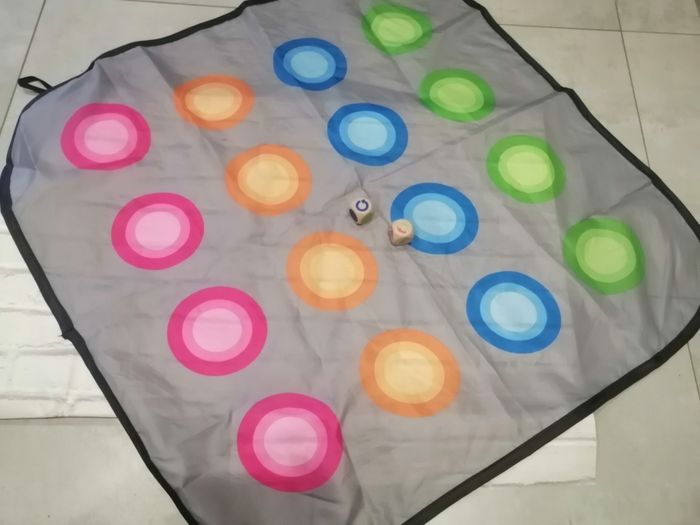 Jeu style twister