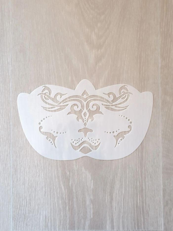 Masque pochoir enfant