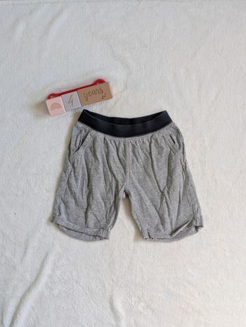 Short gris, taille élastique Kiabi _Taille 4ans