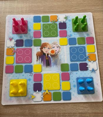 Jeu Ludo et puzzle