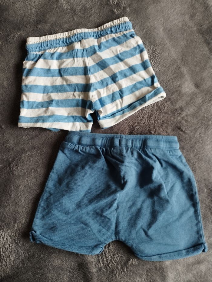Lot shorts garçon 24 mois - photo numéro 2