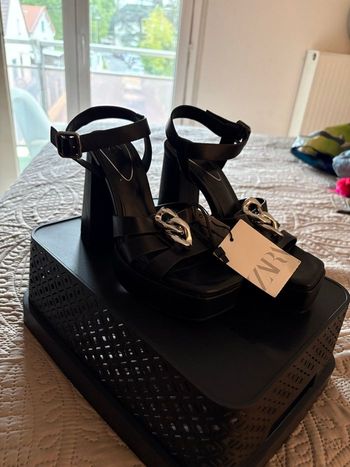 Sandales à talon 