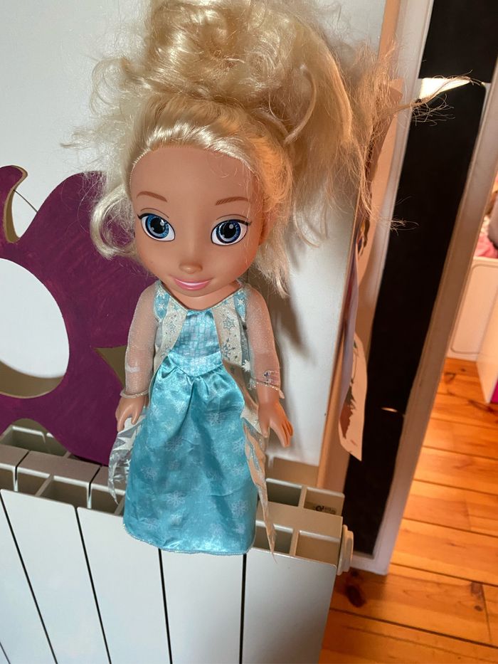 Poupée Elsa la reines des neiges - photo numéro 2