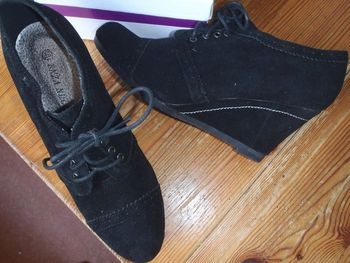 chaussures compensées taille 37 - NEUF