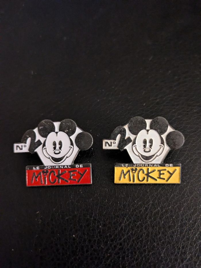 Série de 2 pin's Journal de Mickey numéro 2000