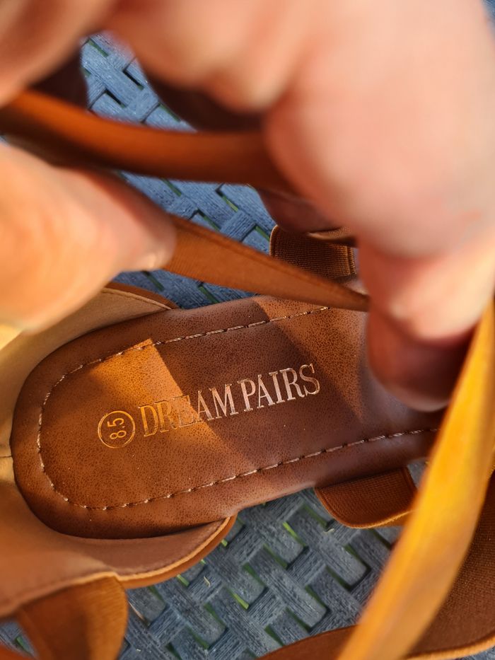 Sandales. Couleur caramel. Talon 2 cm. Taille 40. Neuve. Dreampairs - photo numéro 6