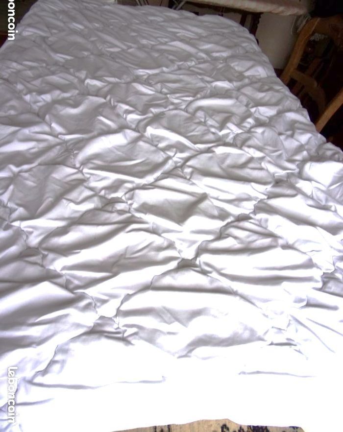 Belle COUETTE petit lit évolutif - exc. état - 135 x 180 - photo numéro 2