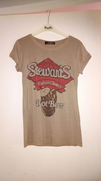 T shirt moulant original super état