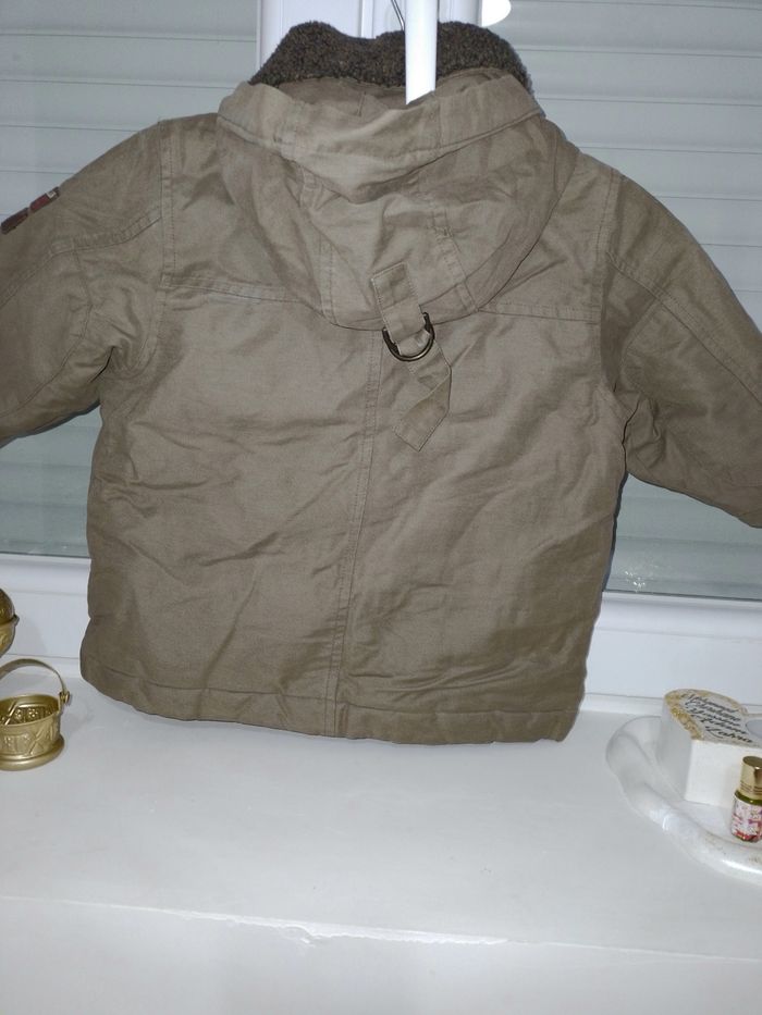 Manteau hiver pour petit garçon de 2 ans. - photo numéro 2
